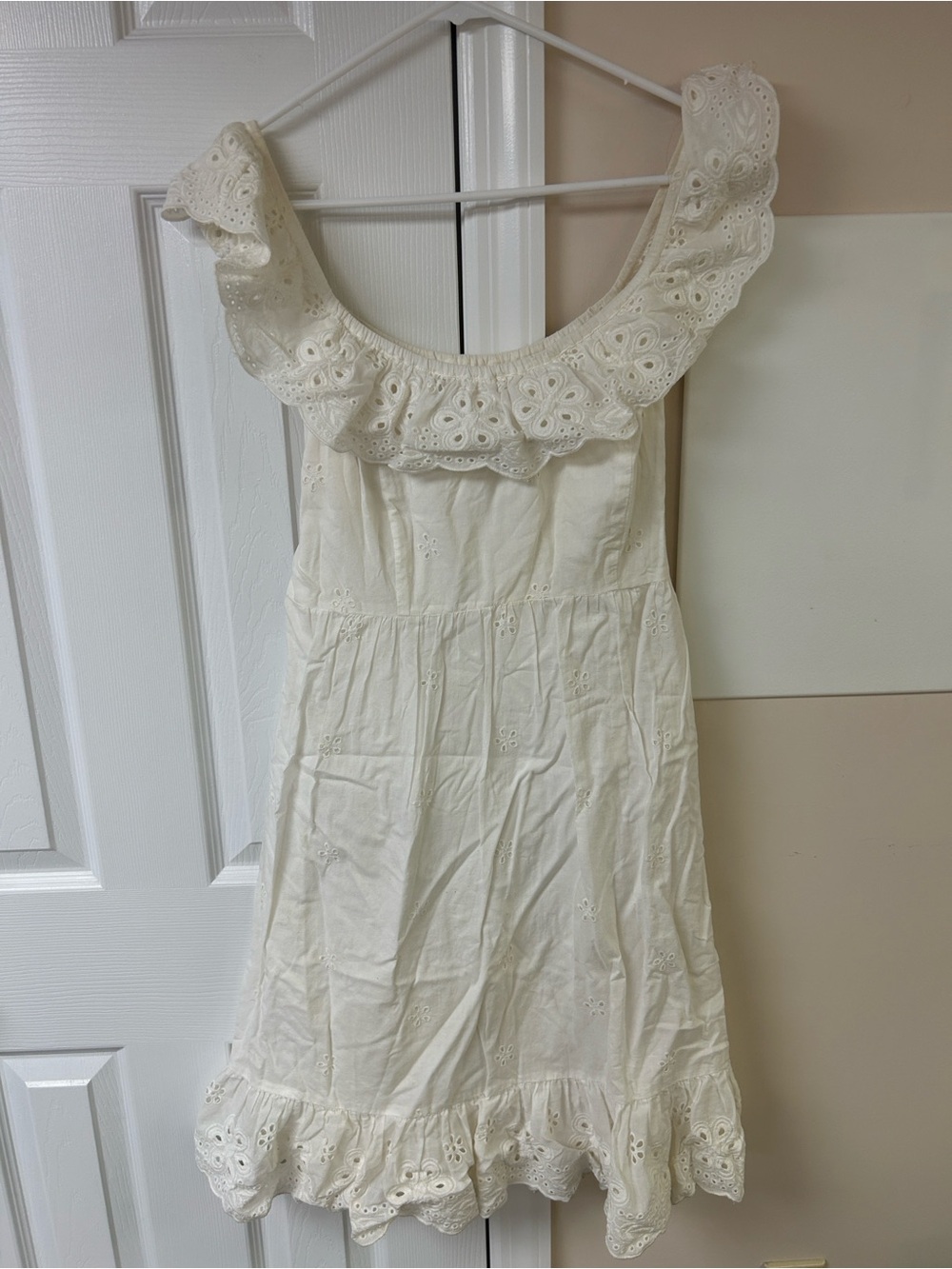 Ann Taylor Loft White Eyelet Ruffle Lined Ruffled/Off Shoulder Dress